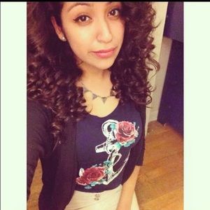 Meet your Posher, Ada